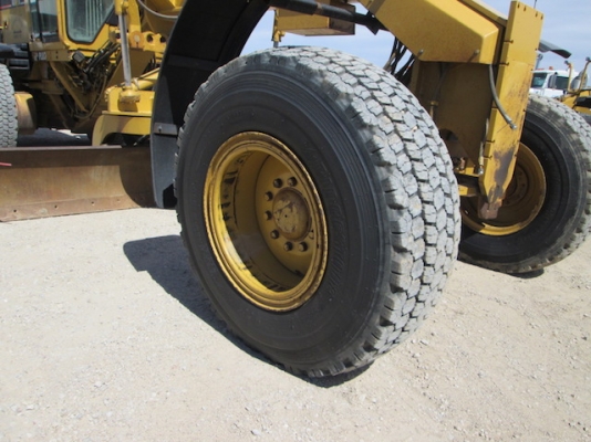 Caterpillar 140H รถเกรด นำเข้าจากอเมริกา โทร. 080-6565422 (หนิง)