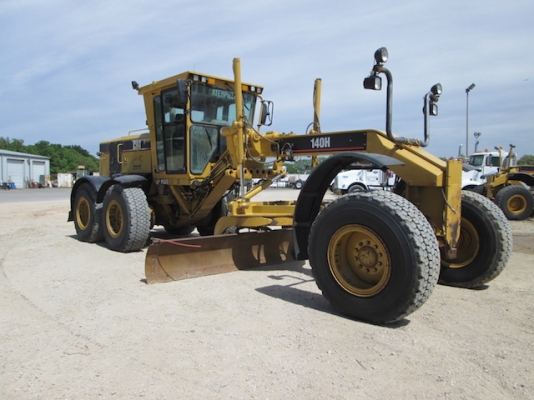 Caterpillar 140H รถเกรด นำเข้าจากอเมริกา โทร. 080-6565422 (หนิง) Caterpillar 140H รถเกรด นำเข้าจากอเมริกา โทร. 080-6565422 (หนิง)