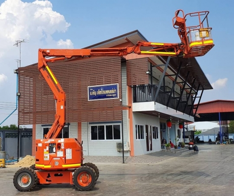 ขายด่วนรถกะเช้าJLG4&times;4HLขับเคลื่อน4ล้อเลี้อยวหน้าซ้ายขวารถหมุนได้รอบตัวกะเช้าก็หมุนได้ยก2ระดับยกสุง14เมตรเครื่องดีเซล3สูบสตาร์เครื่องดับเครื่องข้างบนข้างล่างได้แรงดีประหยัดน้ำมันแถมใช้ระบบไฟฟ้าสำรองทำงานก็ได้สุดยอดได้2ระบบเลยเป็นรถนอกเพื่งนำเข้ามาใหม