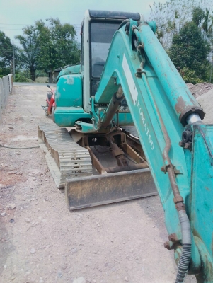 KOMATSU PC40-7 มีเก๋ง สภาพสวย