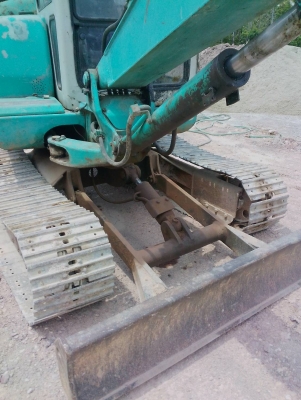 KOMATSU PC40-7 มีเก๋ง สภาพสวย