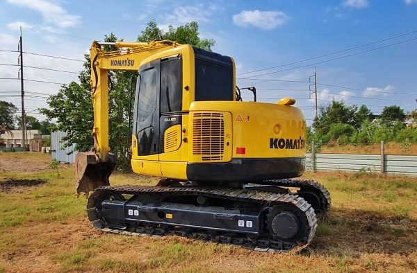 ะKomatsu PC128US-8 สภาพนางฟ้า￼ ระบบดี บอดี้งาม พร้อมไลน์หัวเจาะ สวยๆค่ะ
