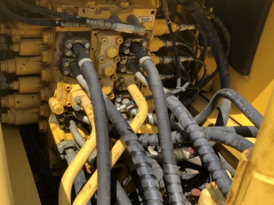 ขายรถขุด KOMATSU PC200LC-8 อาร์มยาวพิเศษ 15 เมตร นำเข้าเองจากญี่ปุ่น สภาพสวยพร้อมใช้งาน มีVDOการทำงา