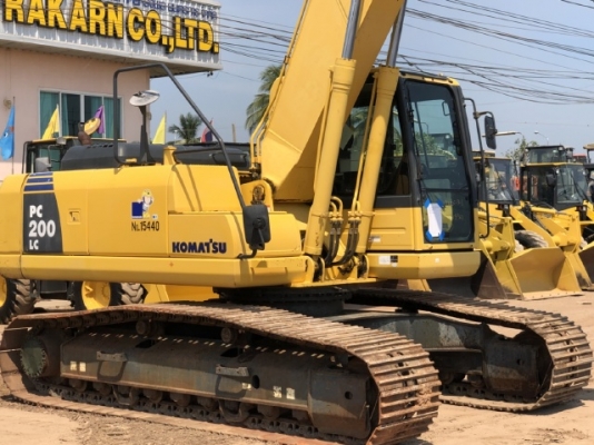 ขายรถขุด KOMATSU PC200LC-8 อาร์มยาวพิเศษ 15 เมตร นำเข้าเองจากญี่ปุ่น สภาพสวยพร้อมใช้งาน มีVDOการทำงา