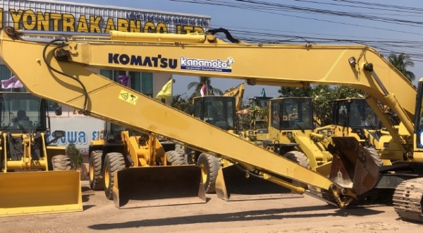 ขายรถขุด KOMATSU PC200LC-8 อาร์มยาวพิเศษ 15 เมตร นำเข้าเองจากญี่ปุ่น สภาพสวยพร้อมใช้งาน มีVDOการทำงา