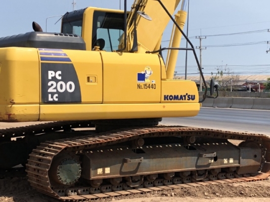 ขายรถขุด KOMATSU PC200LC-8 อาร์มยาวพิเศษ 15 เมตร นำเข้าเองจากญี่ปุ่น สภาพสวยพร้อมใช้งาน มีVDOการทำงา