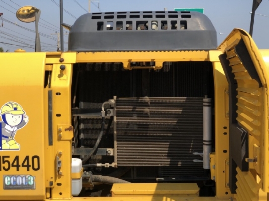 ขายรถขุด KOMATSU PC200LC-8 อาร์มยาวพิเศษ 15 เมตร นำเข้าเองจากญี่ปุ่น สภาพสวยพร้อมใช้งาน มีVDOการทำงา