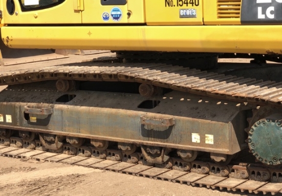 ขายรถขุด KOMATSU PC200LC-8 อาร์มยาวพิเศษ 15 เมตร นำเข้าเองจากญี่ปุ่น สภาพสวยพร้อมใช้งาน มีVDOการทำงา