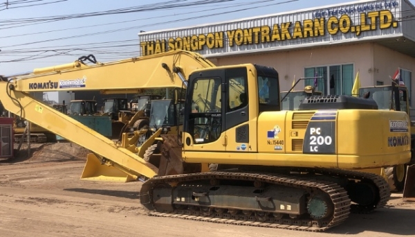 ขายรถขุด KOMATSU PC200LC-8 อาร์มยาวพิเศษ 15 เมตร นำเข้าเองจากญี่ปุ่น สภาพสวยพร้อมใช้งาน มีVDOการทำงา