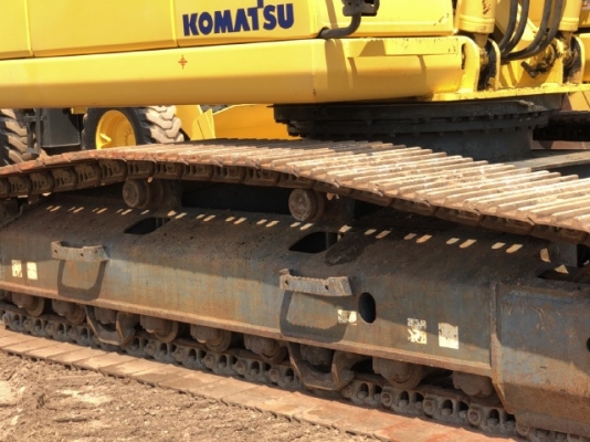 ขายรถขุด KOMATSU PC200LC-8 อาร์มยาวพิเศษ 15 เมตร นำเข้าเองจากญี่ปุ่น สภาพสวยพร้อมใช้งาน มีVDOการทำงา