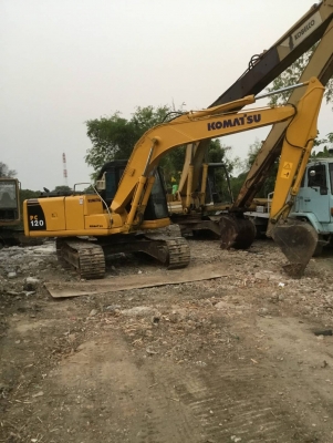 KOMATSU PC120-6 ไมล์8000กว่า ชม.แอร์เย็นเล่มทะเบียนสภาพสวย