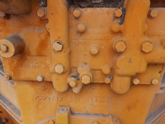 แทรคเตอร์CAT D6HZไม่มีเล่มทะเบียน สภาพสวย