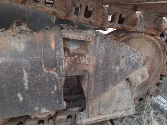 แทรคเตอร์CAT D6HZไม่มีเล่มทะเบียน สภาพสวย