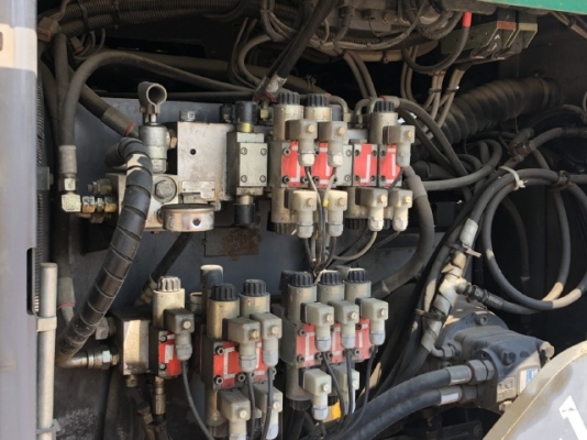 ขายรถปูยาง VOGELE SUPER1600-1 (ขนาด 8 เมตร) ปี 2005 นำเข้าเองจากญี่ปุ่น สภาพสวยพร้อมใช้งาน มีVDOการทำงานครับ ขายรถปูยาง VOGELE SUPER1600-1 (ขนาด 8 เมตร) ปี 2005 นำเข้าเองจากญี่ปุ่น สภาพสวยพร้อมใช้งาน มีVDOการทำงานครับ