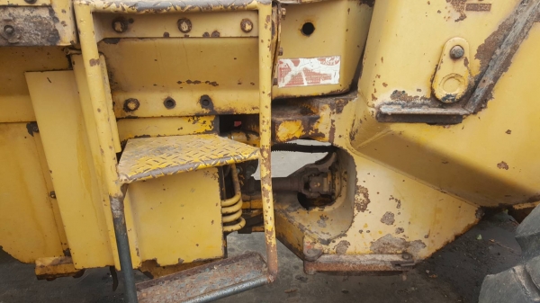 ขาย รถตัก CAT 910 เอวอ่อน เครื่องดี เกียร์ดี ราคาต่อรองได้