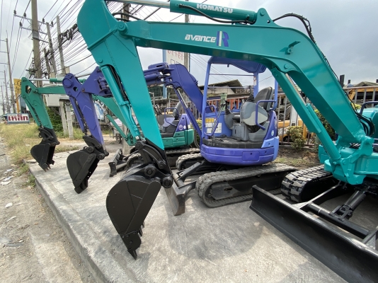 รถขุดเล็ก Komatsu PC35R-8 เก่าญี่ปุ่นสภาพสวย สนใจติดต่อ 0874880101