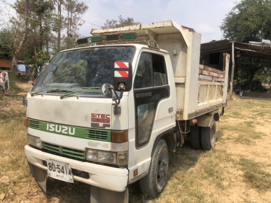 ขายด่วน 6ล้อ ดั้ม ISUZU NKR สภาพพร้อมใช้งาน เครื่องเกียร์ดี คัชชีสวย เอกสารเล่มทะเบียน สนใจสอบถาม 09