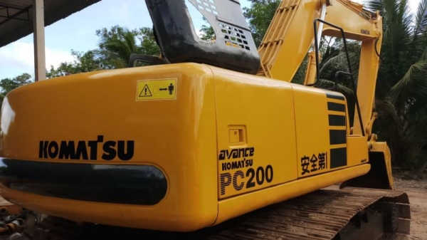 KOMATSU PC200-6 ระบบไฟเต็ม เอกสารเล่มทะเบียน สภาพสวย KOMATSU PC200-6 ระบบไฟเต็ม เอกสารเล่มทะเบียน สภาพสวย