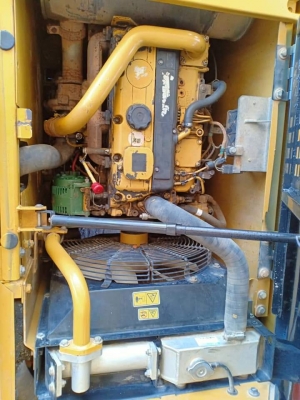 ขายCATERPILLAR 312Dทู  เก่าใน สภาพสวย เอกสารเล่มทะเบียน พร้อมใช้  โทร 089-3818694 จ๊อย