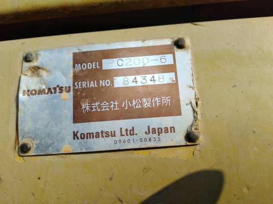 รถขุด KOMATSU PC200-6 SN ต่ำ รถขุด KOMATSU PC200-6 SN ต่ำ