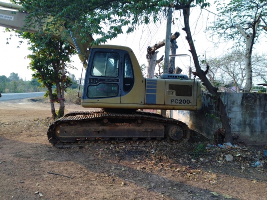 รถขุด KOMATSU PC200-6 SN ต่ำ รถขุด KOMATSU PC200-6 SN ต่ำ