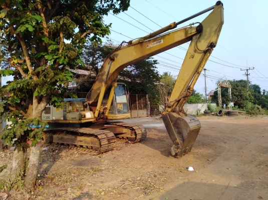 รถขุด KOMATSU PC200-6 SN ต่ำ รถขุด KOMATSU PC200-6 SN ต่ำ
