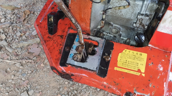 รถแทรคยางดั้มมือ