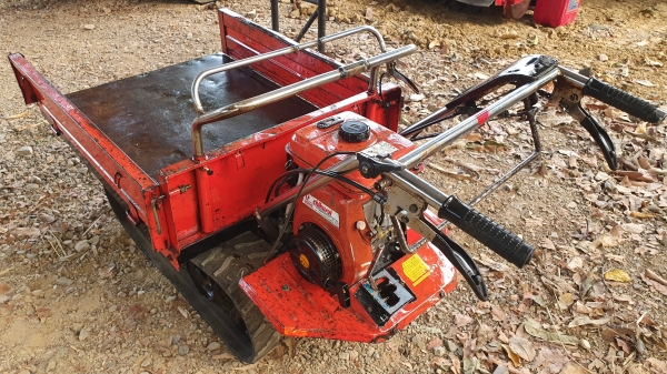 รถแทรคยางดั้มมือ