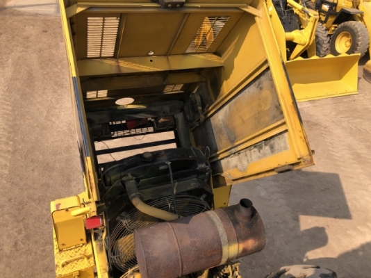 ขายรถตักล้อยาง KOMATSU WA300-1 นำเข้าเองจากญี่ปุ่น สภาพสวยพร้อมใช้ มีVDOการทำงานครับ