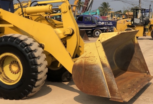 ขายรถตักล้อยาง KOMATSU WA300-1 นำเข้าเองจากญี่ปุ่น สภาพสวยพร้อมใช้ มีVDOการทำงานครับ