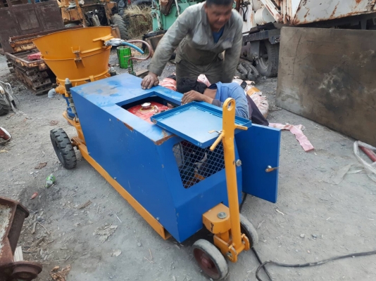 ขาย เครื่องปั๊มปูน ยิงปูนคอนกรีต ท่อ 3 นิ้ว พร้อมสายส่ง 3 นิ้วและอุปกรณ์ ดีเซล 1 สูบ 12 แรง ของใหม่