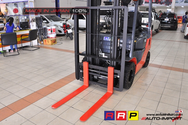 ขายรถโฟล์คลิฟท์มือสอง TOYOTA รุ่น 8FG15-30604 นำเข้าจากประเทศญี่ปุ่น 100\% ไม่เคยใช้งานในไทย