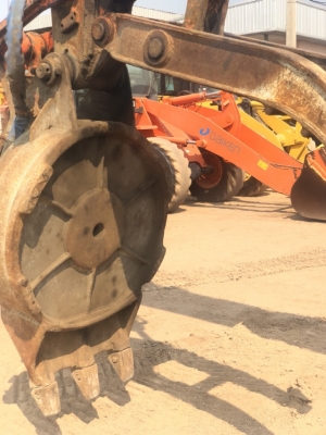 ขายรถขุด HITACHI ZX120 หัวแม่เหล็ก รถนอกนำเข้าเองจากญี่ปุ่น สภาพสวยพร้อมใช้ มีVDOการทำงานครับ
