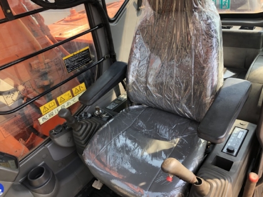 ขายรถขุด HITACHI ZX120 หัวแม่เหล็ก รถนอกนำเข้าเองจากญี่ปุ่น สภาพสวยพร้อมใช้ มีVDOการทำงานครับ
