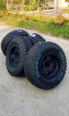 ขายยาง Mud 265/75/16 พร้อมล้อ CROWN บีทล็อค 16"x8" ET0 ขายยาง Mud 265/75/16 พร้อมล้อ CROWN บีทล็อค 16"x8" ET0