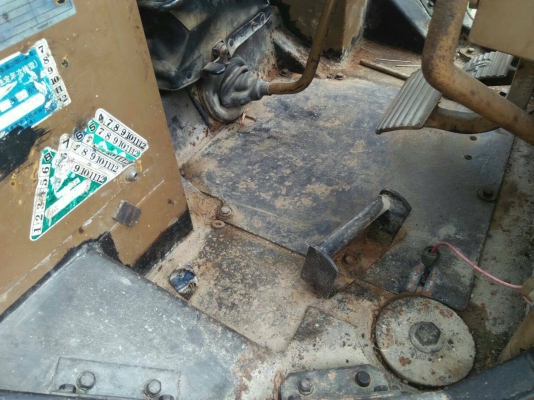 รถแทรคเตอร์ตีนตะขาบ CAT D4H-2 แบบตีนเป็ด มีคลิปการทำงาน รถแทรคเตอร์ตีนตะขาบ CAT D4H-2 แบบตีนเป็ด มีคลิปการทำงาน