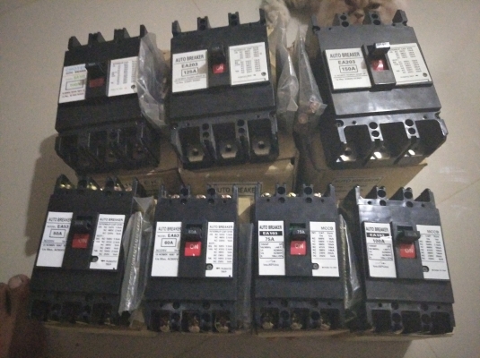 ขายเหมาเบรกเกอร์ใหม่ไฟ3เฟส