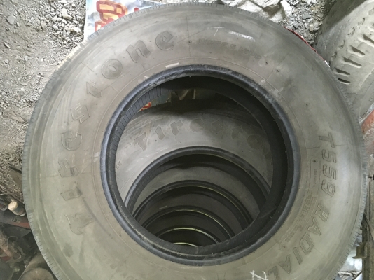 ยางFirestone 11R 22.5 ปี18 สภาพสวย