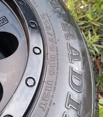 ล้อหยดน้ำ ขอบ16"x9" ออฟ 0 พร้อมยาง AT 265/70/16 ล้อหยดน้ำ ขอบ16"x9" ออฟ 0 พร้อมยาง AT 265/70/16