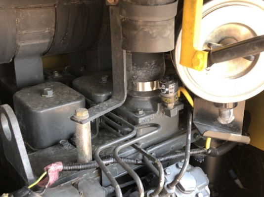 ขายรถตักล้อยาง KOMATSU WA80-3 นำเข้าเองจากญี่ปุ่น สภาพสวยพร้อมใช้งาน มีVDOการทำงานครับ ขายรถตักล้อยาง KOMATSU WA80-3 นำเข้าเองจากญี่ปุ่น สภาพสวยพร้อมใช้งาน มีVDOการทำงานครับ