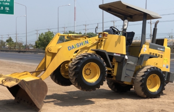 ขายรถตักล้อยาง KOMATSU WA80-3 นำเข้าเองจากญี่ปุ่น สภาพสวยพร้อมใช้งาน มีVDOการทำงานครับ