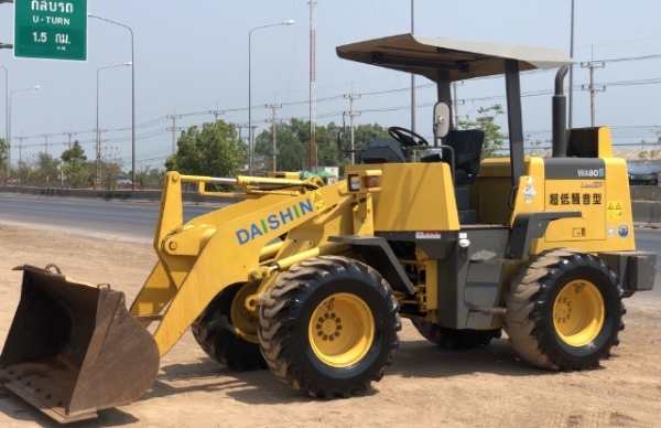 ขายรถตักล้อยาง KOMATSU WA80-3 นำเข้าเองจากญี่ปุ่น สภาพสวยพร้อมใช้งาน มีVDOการทำงานครับ
