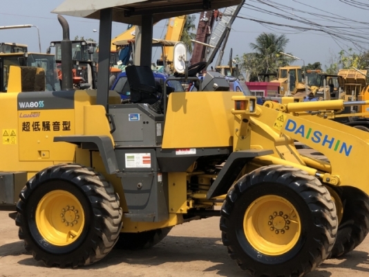 ขายรถตักล้อยาง KOMATSU WA80-3 นำเข้าเองจากญี่ปุ่น สภาพสวยพร้อมใช้งาน มีVDOการทำงานครับ