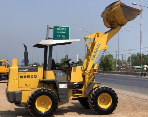 ขายรถตักล้อยาง KOMATSU WA80-3 นำเข้าเองจากญี่ปุ่น สภาพสวยพร้อมใช้งาน มีVDOการทำงานครับ