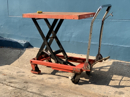 ขายโต๊ะยกสูง X-Lift table รับน้ำหนักได้ 500Kg. สภาพสวย มีล้อเคลื่อนย้ายสะดวก พร้อมใช้งาน ราคา 7,800 ขายโต๊ะยกสูง X-Lift table รับน้ำหนักได้ 500Kg. สภาพสวย มีล้อเคลื่อนย้ายสะดวก พร้อมใช้งาน ราคา 7,800