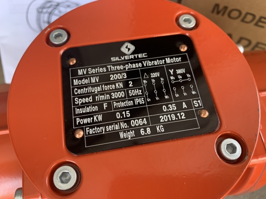 ขายมอเตอร์สั่น-เขย่า Silvertec ** ของใหม่ในกล่อง** มีหลายขนาดทั้งไฟบ้าน และไฟโรงงาน สนใจติดต่อสอบถามได้ครับ