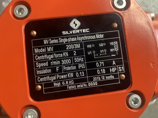 ขายมอเตอร์สั่น-เขย่า Silvertec ** ของใหม่ในกล่อง** มีหลายขนาดทั้งไฟบ้าน และไฟโรงงาน สนใจติดต่อสอบถามได้ครับ