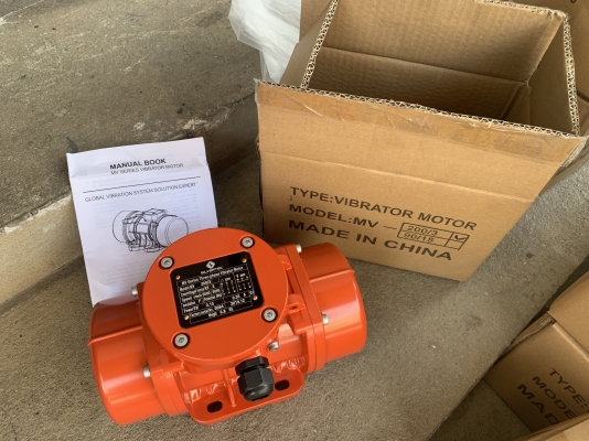 ขายมอเตอร์สั่น-เขย่า Silvertec ** ของใหม่ในกล่อง** มีหลายขนาดทั้งไฟบ้าน และไฟโรงงาน สนใจติดต่อสอบถามได้ครับ