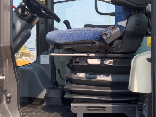 ขายรถตักล้อยาง HITACHI ZW220-5B (เทียบเท่า WA380-7) ปี 2016 นำเข้าเองจากญี่ปุ่น มีVDOการทำงานครับ ขายรถตักล้อยาง HITACHI ZW220-5B (เทียบเท่า WA380-7) ปี 2016 นำเข้าเองจากญี่ปุ่น มีVDOการทำงานครับ