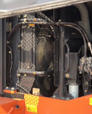 ขายรถตักล้อยาง HITACHI ZW220-5B (เทียบเท่า WA380-7) ปี 2016 นำเข้าเองจากญี่ปุ่น มีVDOการทำงานครับ ขายรถตักล้อยาง HITACHI ZW220-5B (เทียบเท่า WA380-7) ปี 2016 นำเข้าเองจากญี่ปุ่น มีVDOการทำงานครับ